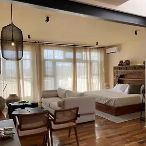 https://casa-realm.hotels-in-queretaro.com